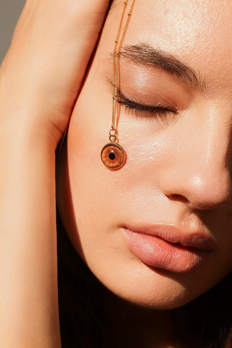 How to Capture the Perfect Eye Photo for Your Custom Pupilsy Product ...