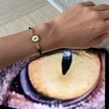 Load image into Gallery viewer, String Eye Bracelet
