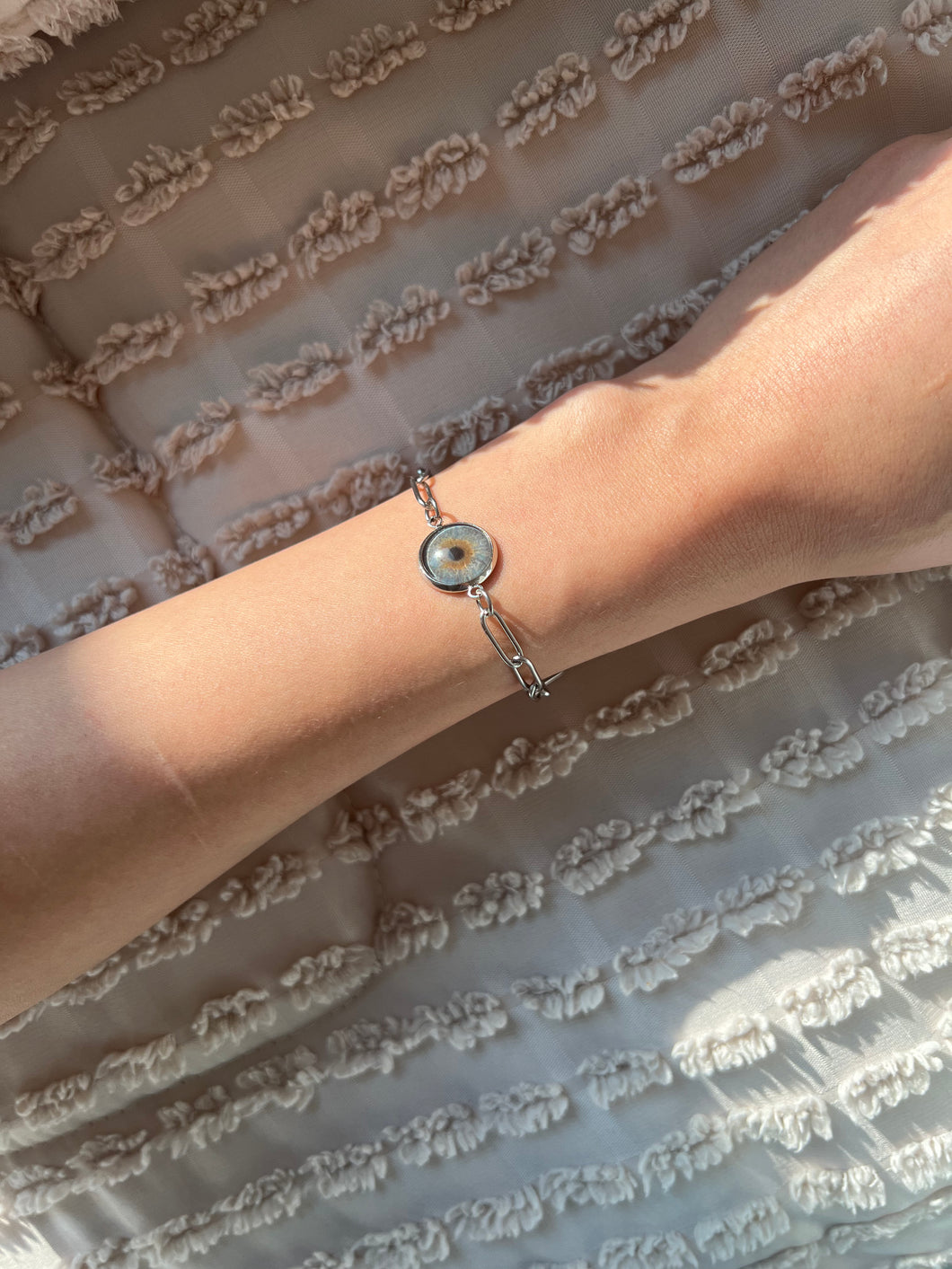 Silver Paperclip Eye Bracelet